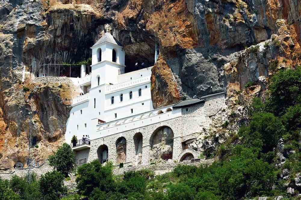 Manastir Ostrog